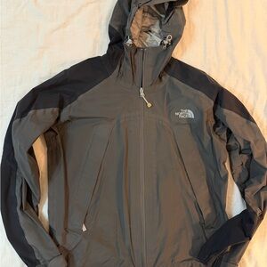 The North Face Men's Black and Gray Performance Jacket